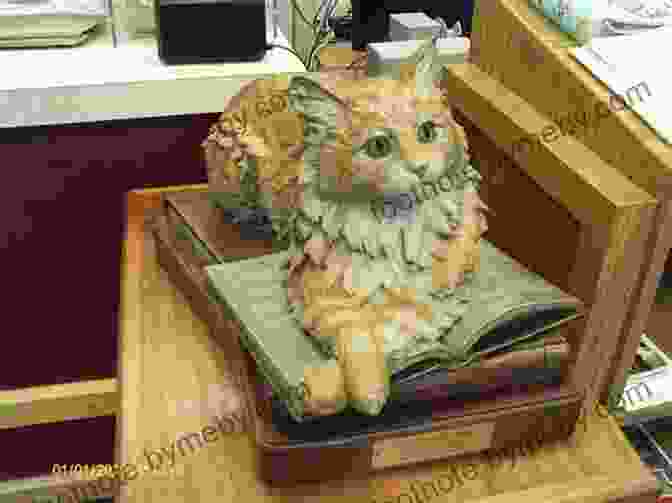 A Statue Of Dewey Readmore Books At The Spencer Public Library Dewey: The Small Town Library Cat Who Touched The World